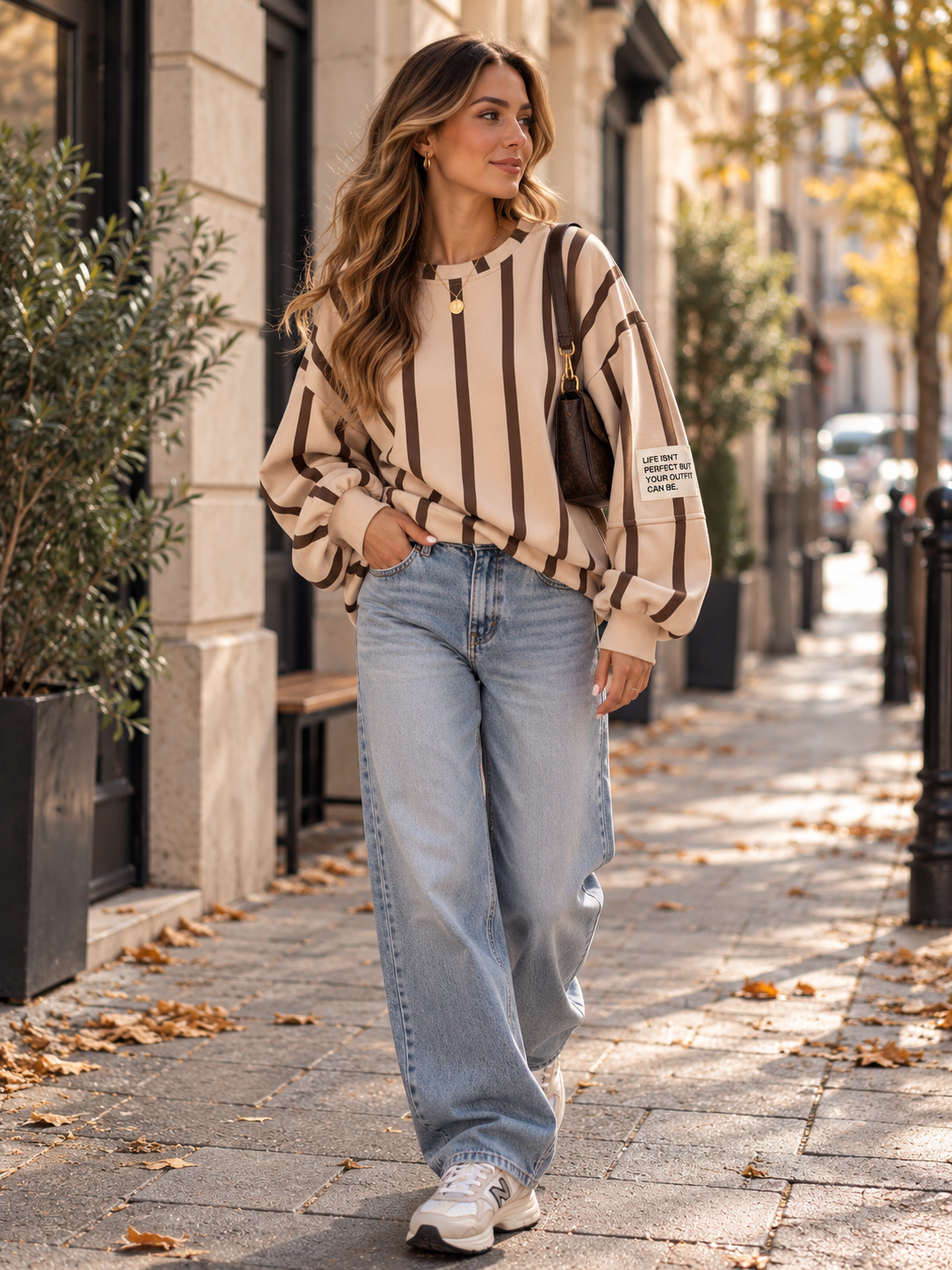 Life Isn’t Perfect But Your Outfit Can Be – Gestreepte Sweater Beige & Bruin